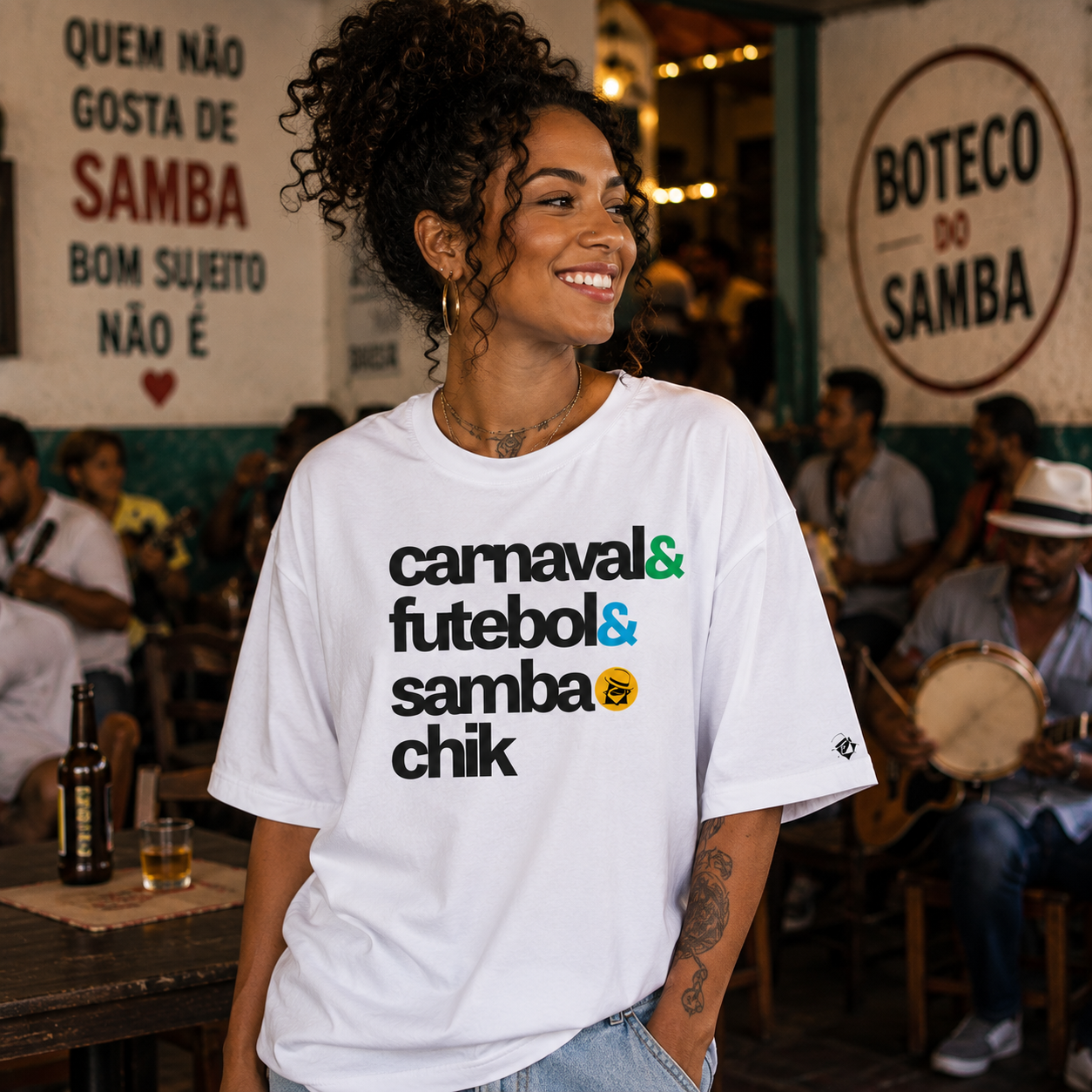 Camiseta Oversized Carnaval - Futebol - Samba Chik