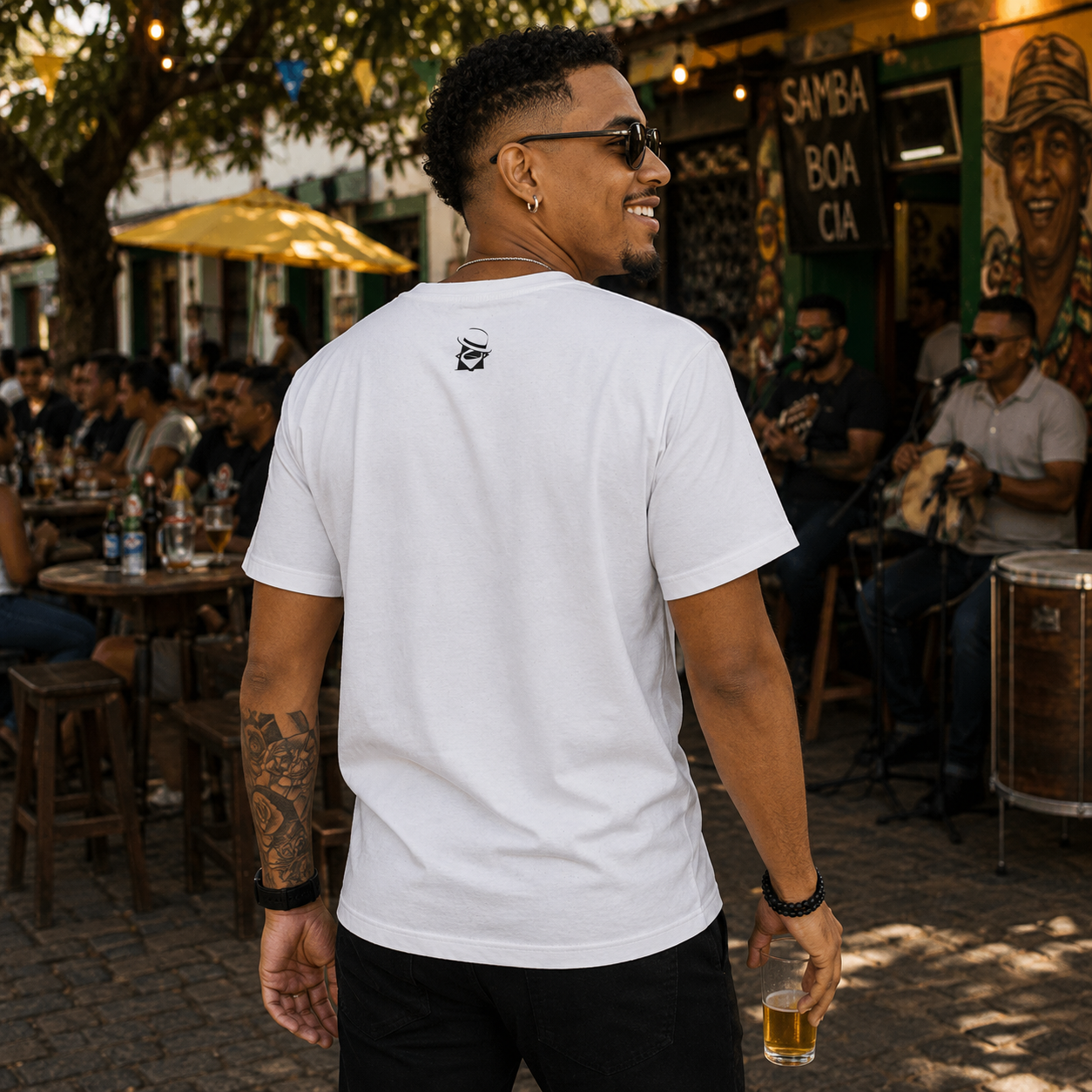 Camiseta Básica Carnaval Futebol Samba Chik